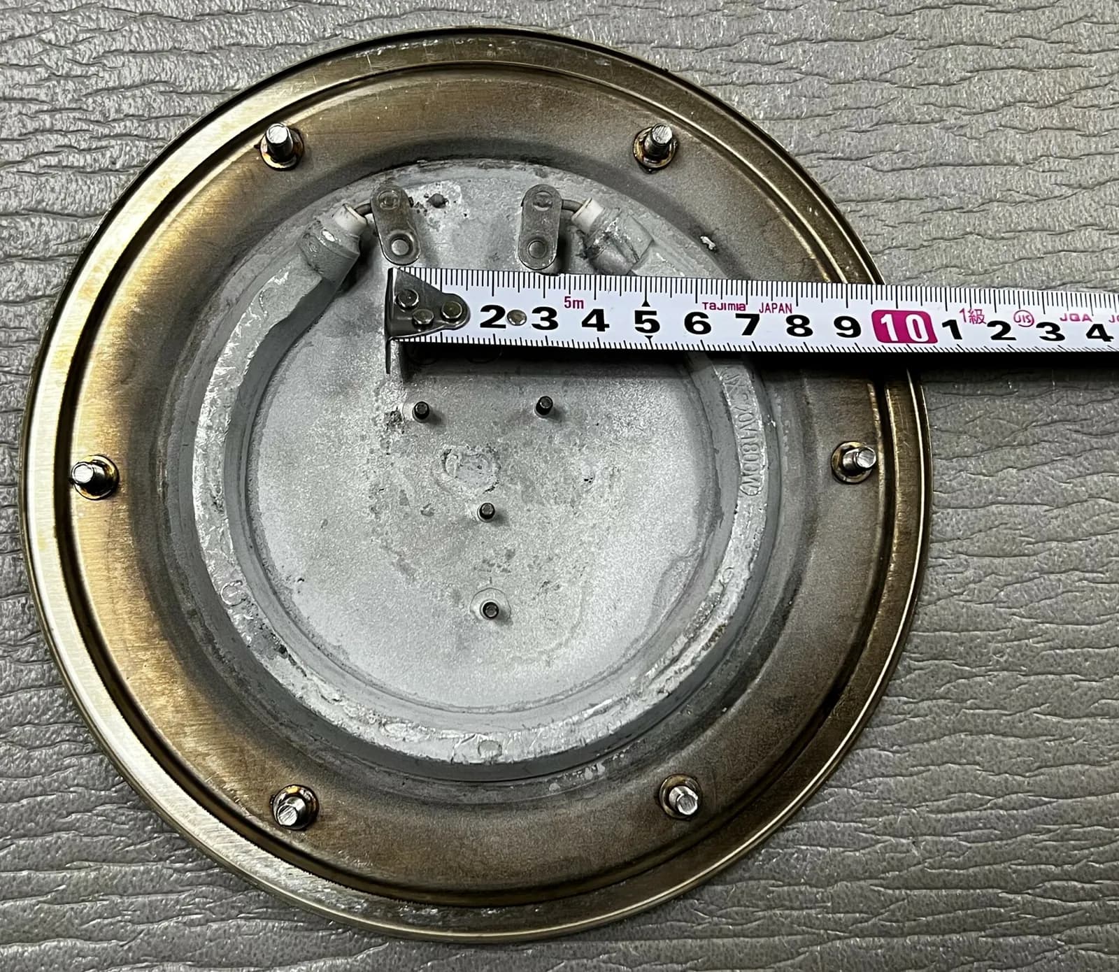 ДУГУЙ ХЭЛБЭРИЙН УСАН ТЕНЬ /1800В, ДИА 28/